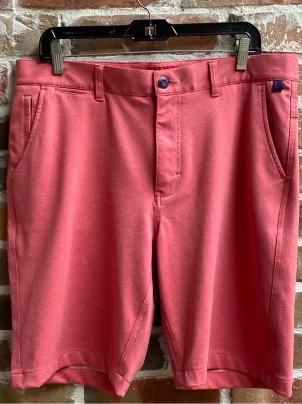 HALSEY Sport breakwater short in heather red Size 32
